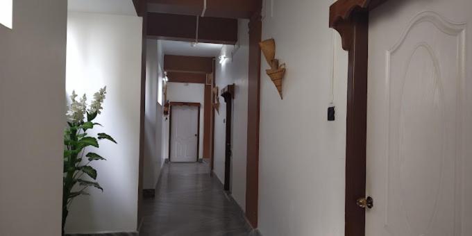 Hotel Holiday Hush Haven Shillong Exterior foto