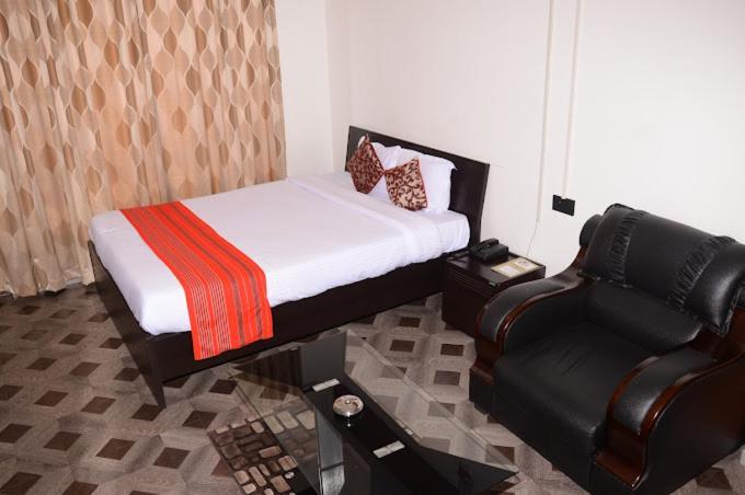 Hotel Holiday Hush Haven Shillong Exterior foto