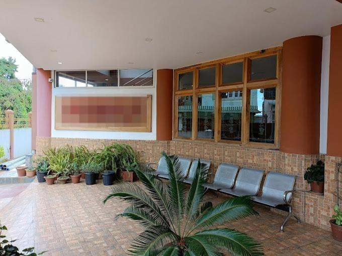 Hotel Holiday Hush Haven Shillong Exterior foto